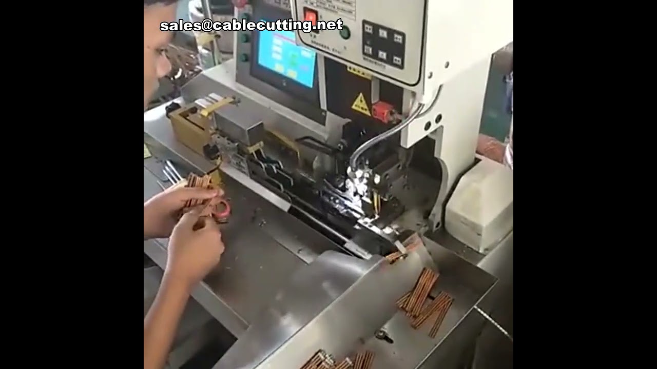 Máquina de Crimpagem para Múltiplos Cabos - Desencape e Crimpagem Automática