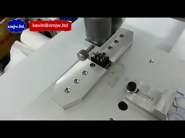 Máquina de Dispensação Automática de Cola e Epóxi