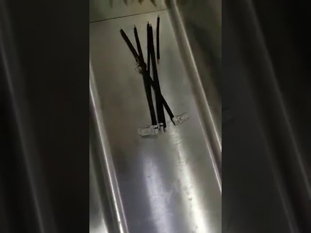 Máquina Automática de Crimpagem, Torção e Estanhamento de Cabos (Um Lado)