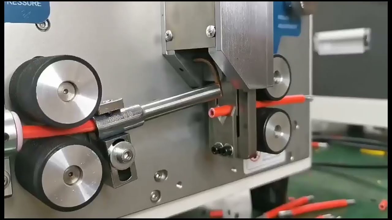 Máquina de Decapar Fios Elétricos – Eficiência e Precisão Industrial