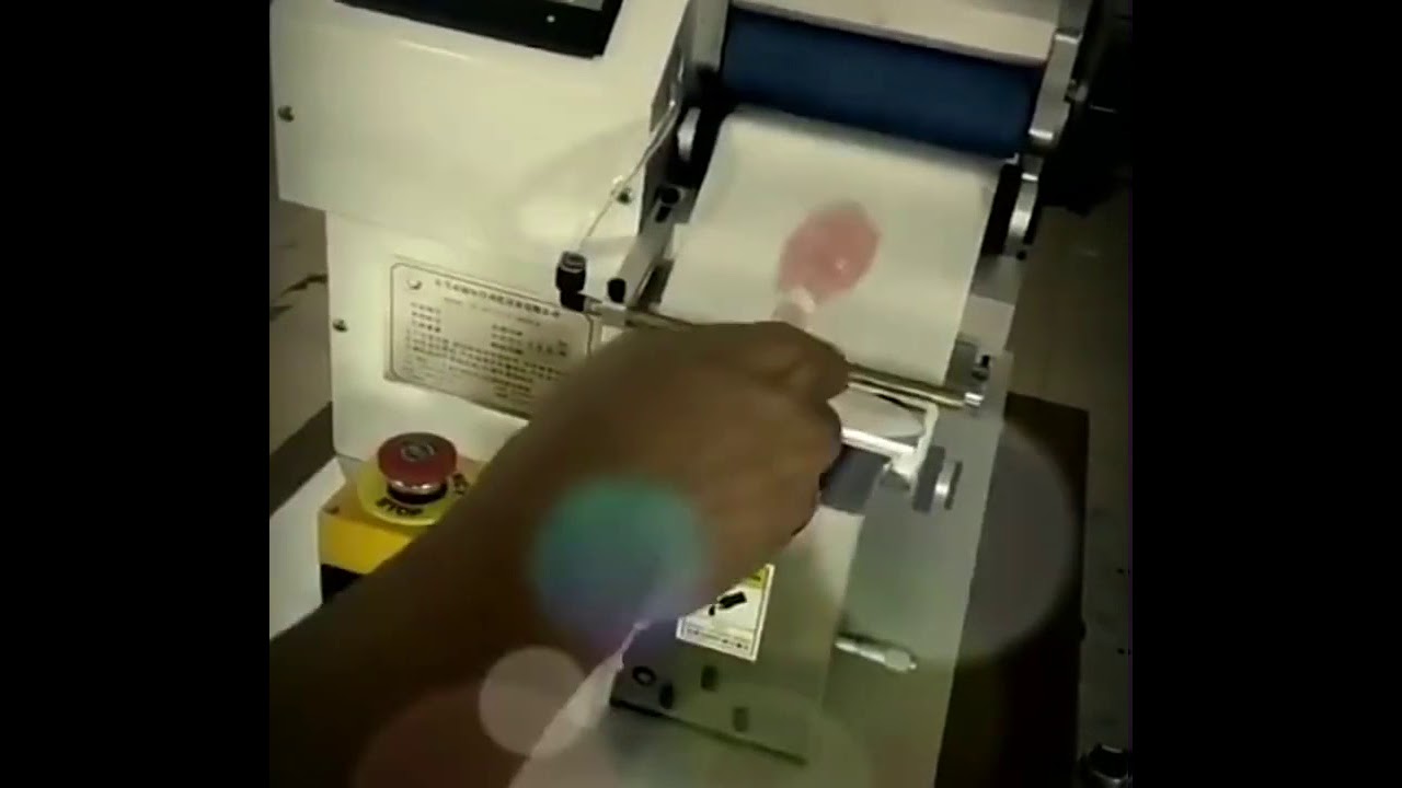 Máquina de Rotulagem Automática para Geleia | Alta Velocidade e Precisão