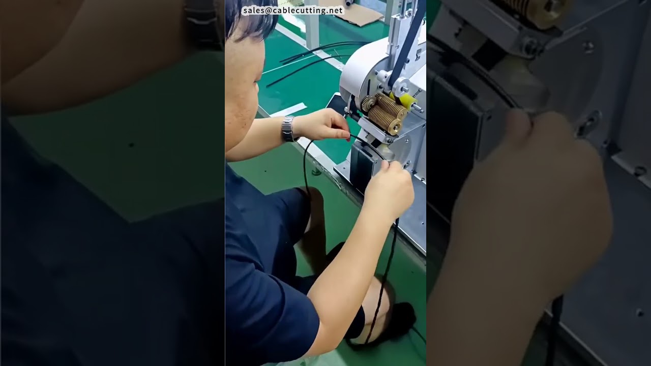 Máquina de Aplicação de Fita Spot para Chicotes Elétricos | Equipamentos para Chicotes