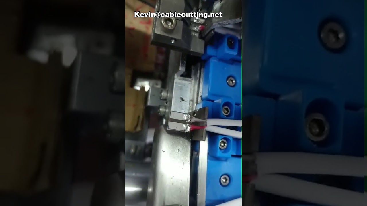 Máquina Automática de Soldagem para Conector USB 2 Pinos – Fabricação de Cabos de Dados
