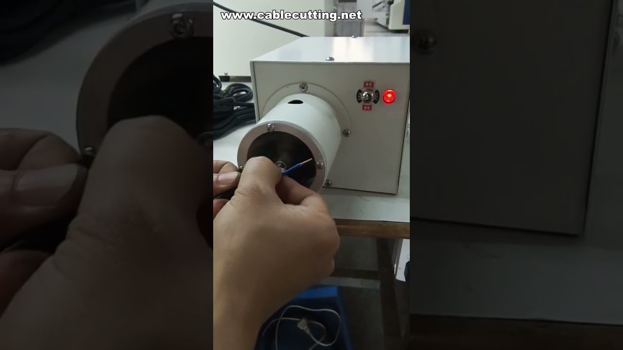 Máquina de Decapagem e Torção de Fios com Lâmina Rotativa - Ideal para Cabos Industriais