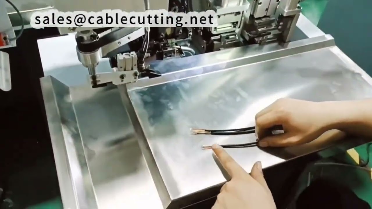 Máquina de Crimpagem de Terminais de Alto Volume - Eficiência em Automação