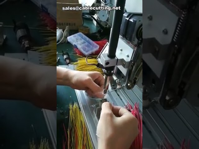 Máquina de Solda Semiautomática para Conectores de Micro Switch e Fios